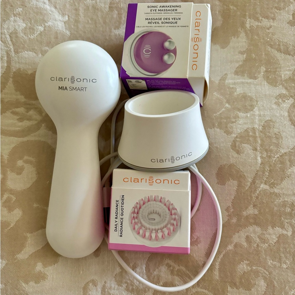 Clarisonic MIA with attachments